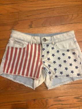 No Boundaries Red & Blue Flag Print Denim Shorts